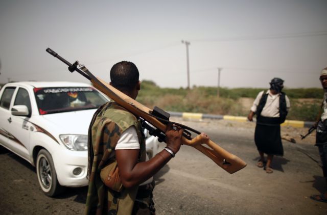 Νεκρός από επίθεση αυτοκτονίας στρατιωτικός διοικητής στην Υεμένη