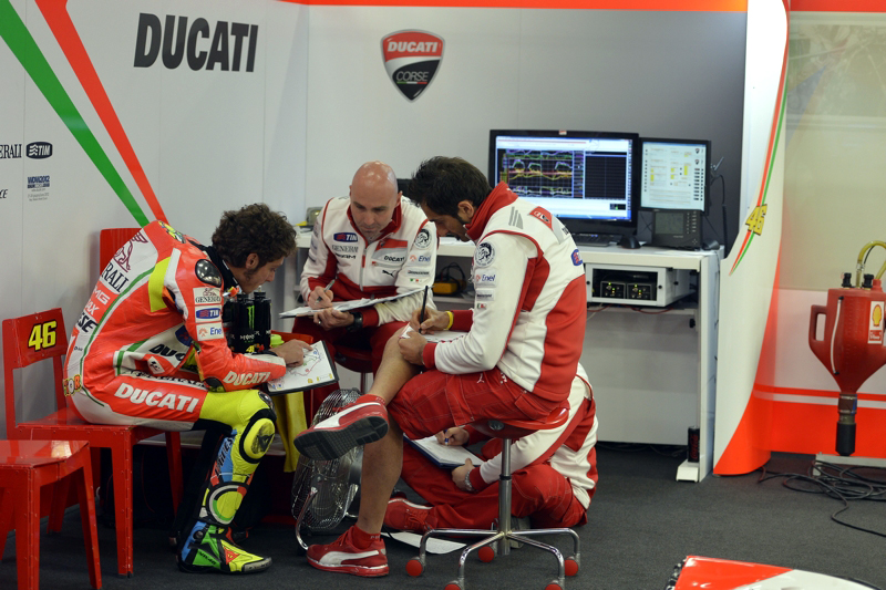 Valentino Rossi: «Η ανανεωμένη GP12 στη Laguna Seca θα κρίνει το μέλλον μου στην Ducati»