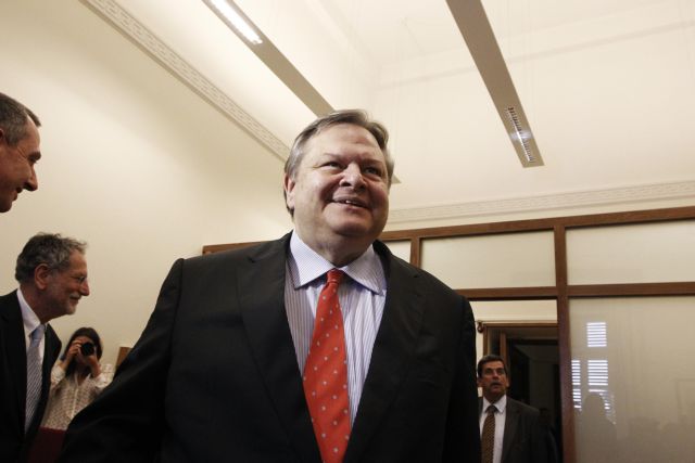 Ανασύσταση του ΠΑΣΟΚ με αλλαγή και του ονόματος σχεδιάζει ο Ευ.Βενιζέλος