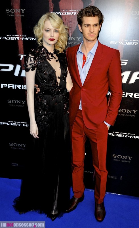 Το ερωτευμένο ζευγάρι μαζί στο Παρίσι.