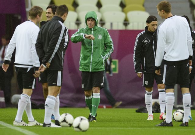 Παίζει ο Σβάινσταϊγκερ στον αγώνα με την Ελλάδα