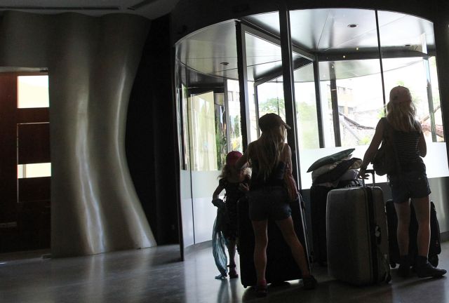 Απεργούν την Τετάρτη ξενοδοχοϋπάλληλοι και εργαζόμενοι στον επισιτισμό