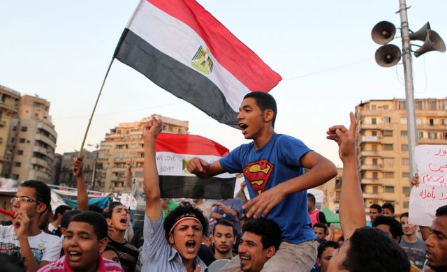 Ανετράπη διάταγμα που επέτρεπε στον αιγυπτιακό στρατό να συλλαμβάνει πολίτες