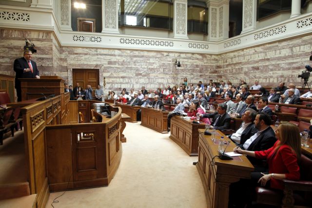 Συνεδριάζει η ΚΟ του ΠΑΣΟΚ, στο επίκεντρο η ανασύσταση του Κινήματος