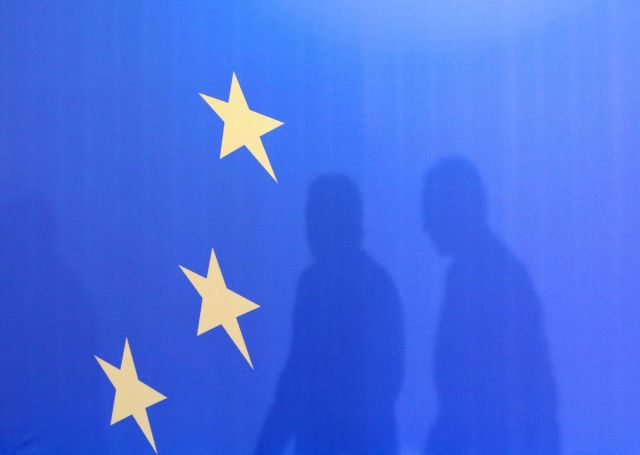 Ημίμετρα αναμένουν από τη Σύνοδο Κορυφής τα ευρωπαϊκά συνδικάτα