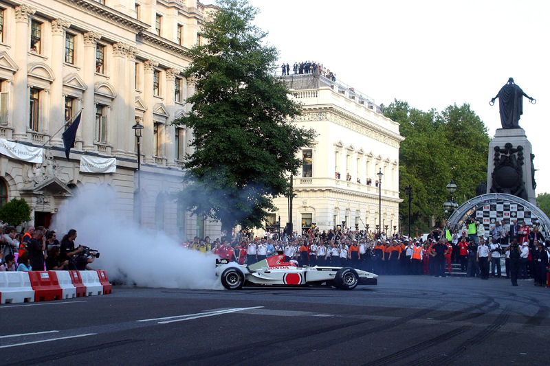 Grand Prix στο Λονδίνο επιδιώκει ο B.Ecclestone
