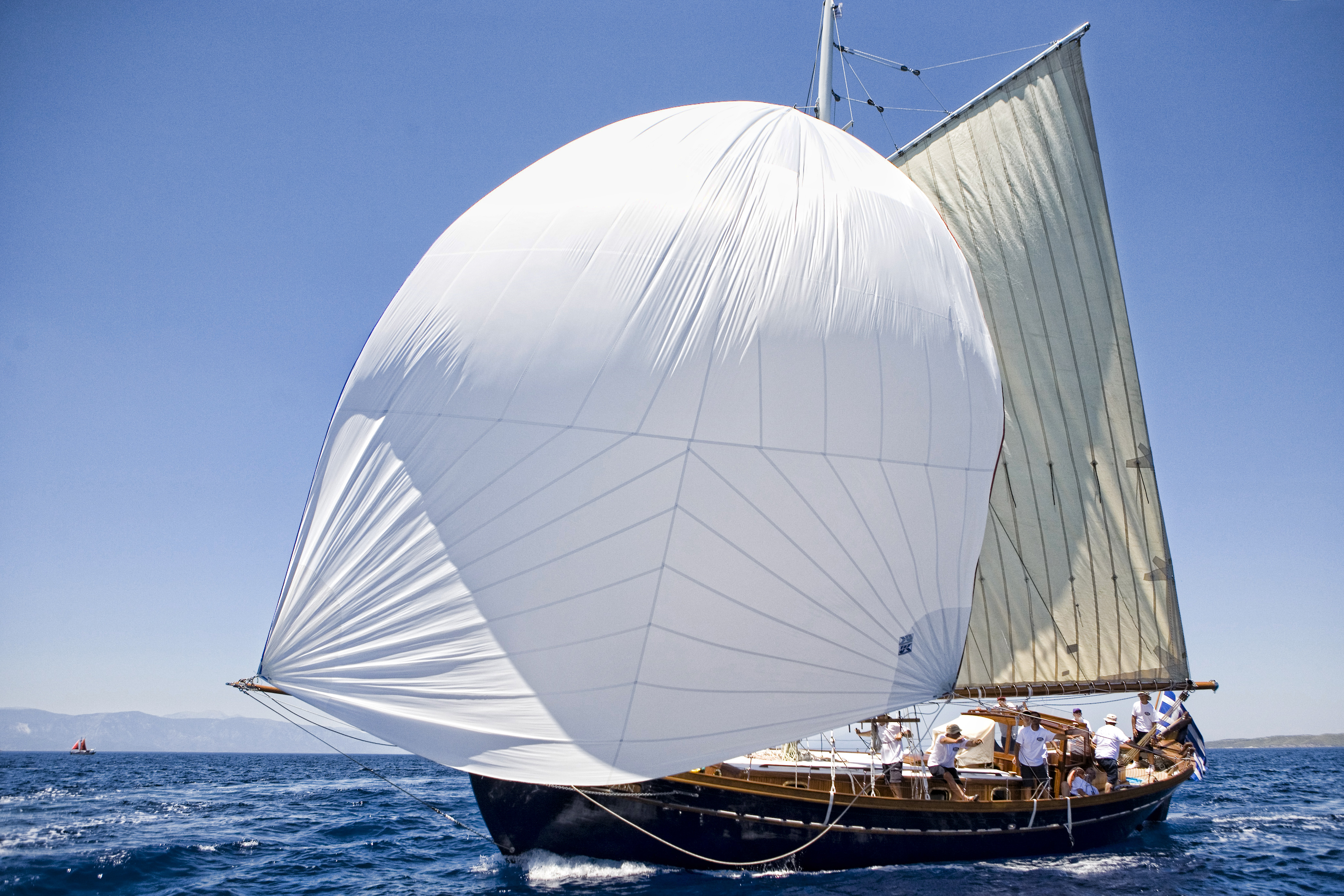 Εντυπωσιακές φωτογραφίες από τον φετινό «Classic Yacht Race» στις Σπέτσες