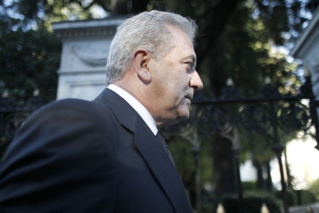 «Στηρίζουμε το μεταρρυθμιστικό έργο της κυβέρνησης» λέει ο Αμερικανός πρεσβευτής