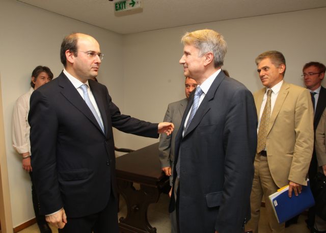 Τη βοήθεια της Ομάδας Δράσης για τη αποδέσμευση κονδυλίων της ΕΤΕπ ζήτησε ο Κ. Χατζηδάκης