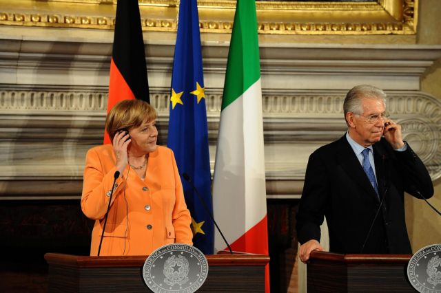 «Από κοινού θα αντιμετωπίσουμε την κρίση» λένε Μόντι – Μέρκελ από τη Ρώμη