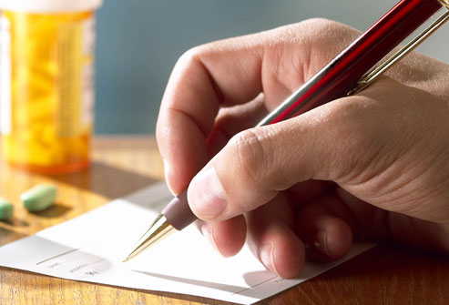 Κατάργηση του προστίμου για τις χειρόγραφες συνταγές ζητά ο ΙΣΑ