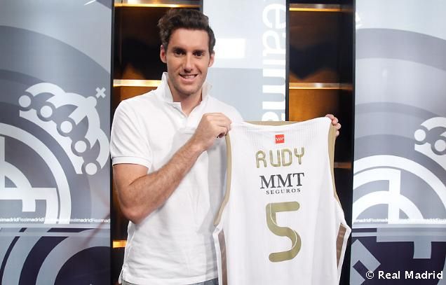 Επέστρεψε στη Ρεάλ Μαδρίτης ο Ρούντι Φερνάντεθ