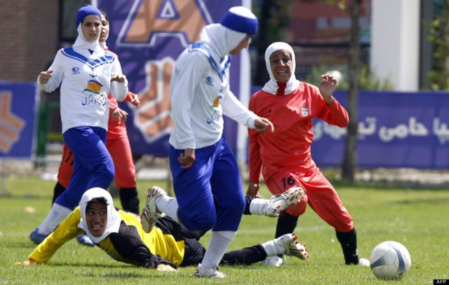 Η δικαίωση της… μαντίλας ήρθε από τη FIFA