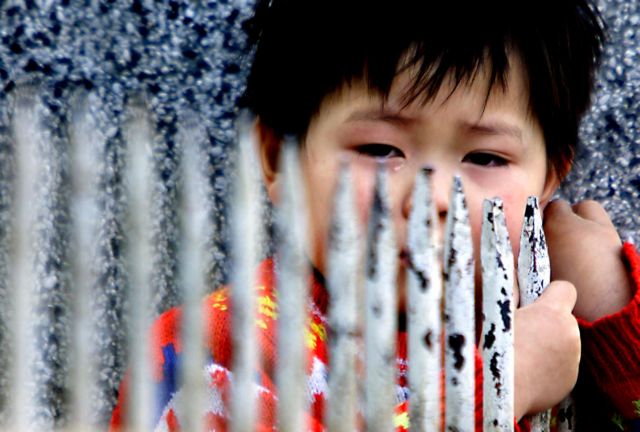 Δύο δίκτυα εμπορίας παιδιών εξαρθρώθηκαν στην Κίνα