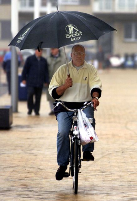 «Φταίει ο μετεωρολόγος», λένε οι Βέλγοι για την πτώση του τουρισμού