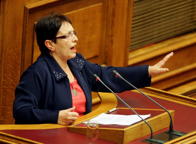 Ούτε η επαναδιαπραγμάτευση θα αποτρέψει την εξαθλίωση των εργαζομένων τόνισε η Αλ.Παπαρήγα