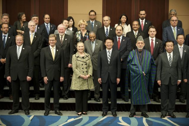 Αναπτυξιακή βοήθεια 16 δισ. δολ. προς το Αφγανιστάν ως «πρόληψη» κατά του χάους