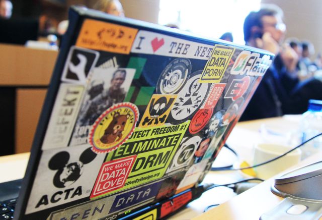 Ανθρώπινο δικαίωμα η πρόσβαση και η ελευθερία της έκφρασης στο Διαδίκτυο