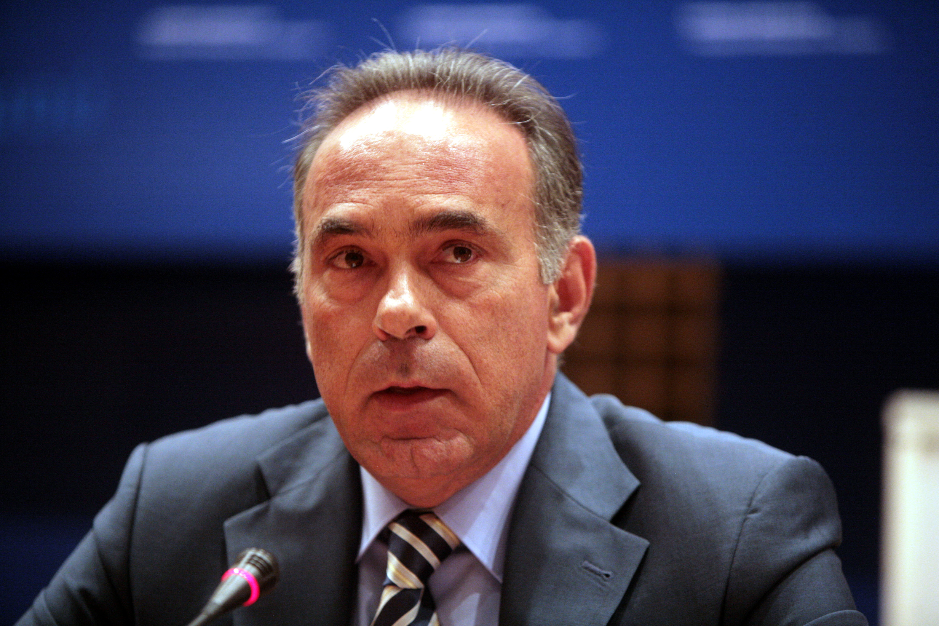 Δεκατέσσερις χιλιάδες αναπληρωτές εκπαιδευτικούς θέλει το υπουργείο Παιδείας