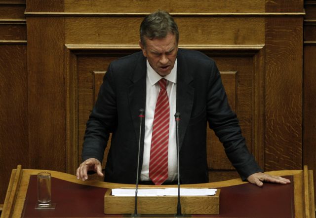 Την κατάργηση της Φούτμπολ λιγκ 2 εξετάζει ο Γ.Ιωαννίδης