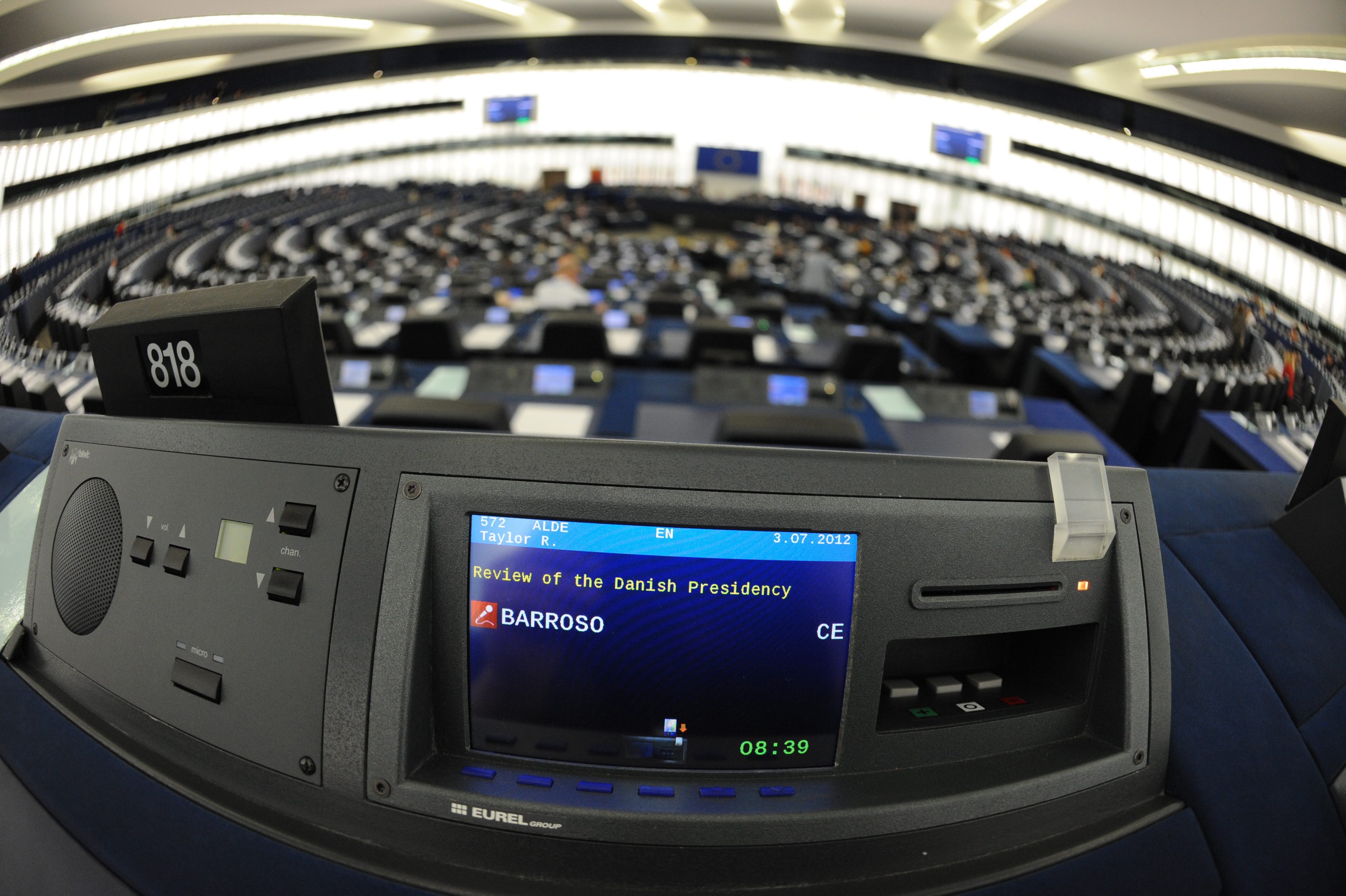 Στα 95 γρ./χλμ. η πρόταση της Κομισιόν για εκπομπές CO2 έως το 2020 – Διαμαρτυρίες από τις αυτοκινητοβιομηχανίες