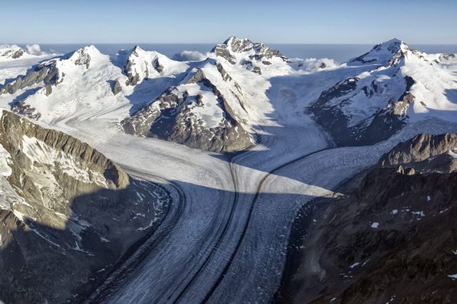 Τουλάχιστον εννέα νεκροί σε χιονοστιβάδα στις γαλλικές Άλπεις