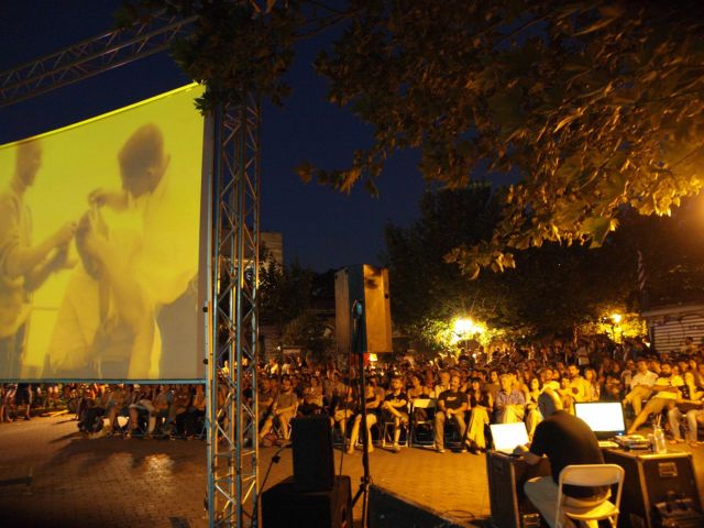 Παρασκευή και 13 σε σκοτεινό αθηναϊκό πάρκο, παρέα με θρυλικό «μπαμπούλα» του σινεμά