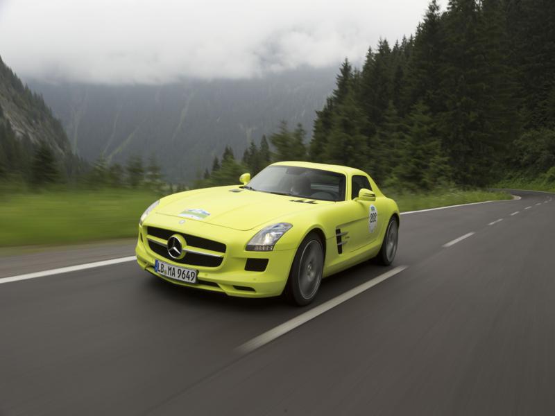 Mercedes-Benz SLS AMG E-CELL: Οι ηλεκτροκίνητες περιπέτειες ενός supercar