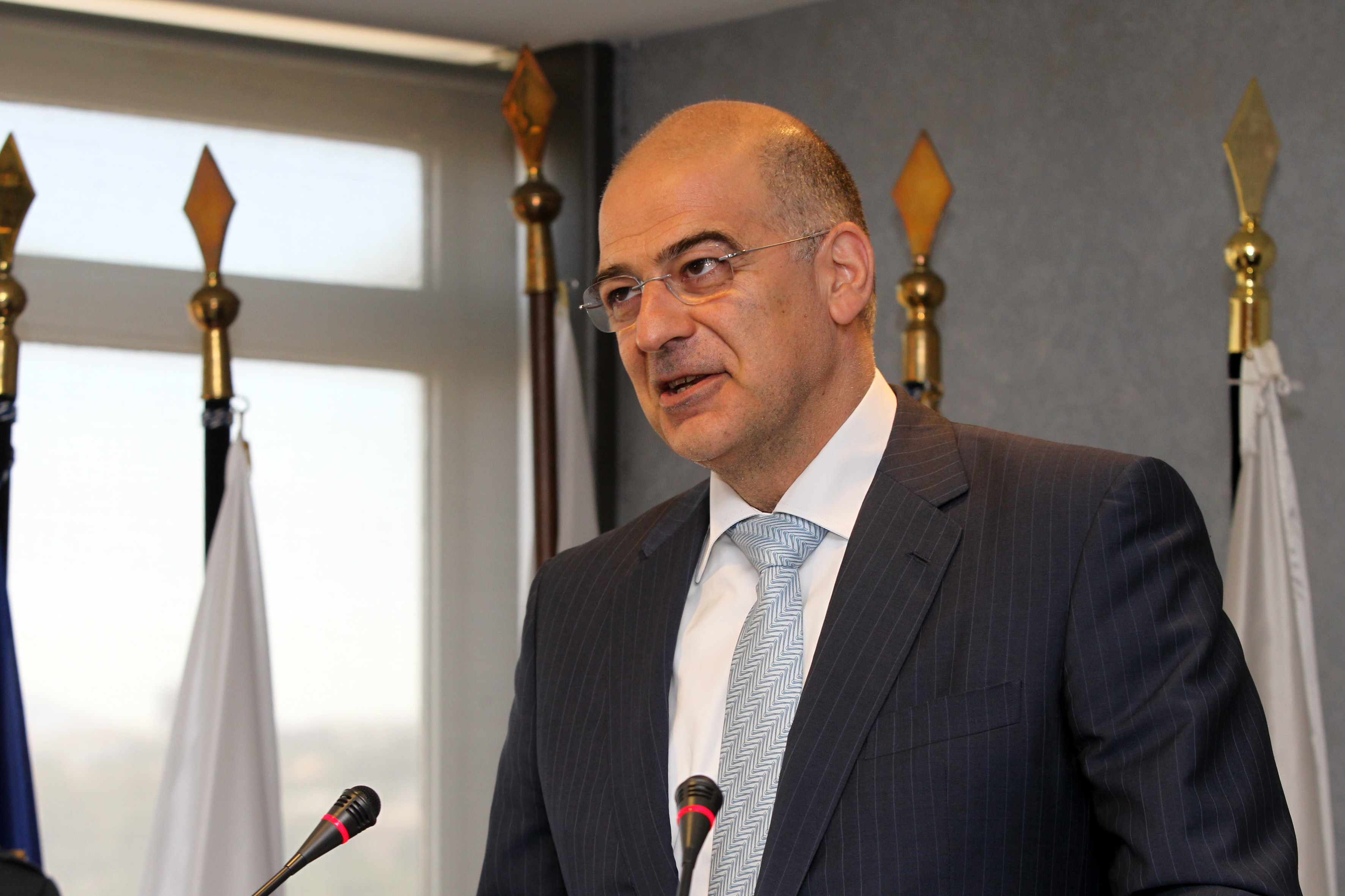 Μετατάξεις στην ΕΛ.ΑΣ. αντί εφεδρείας προτείνει ο υπουργός Προστασίας του Πολίτη