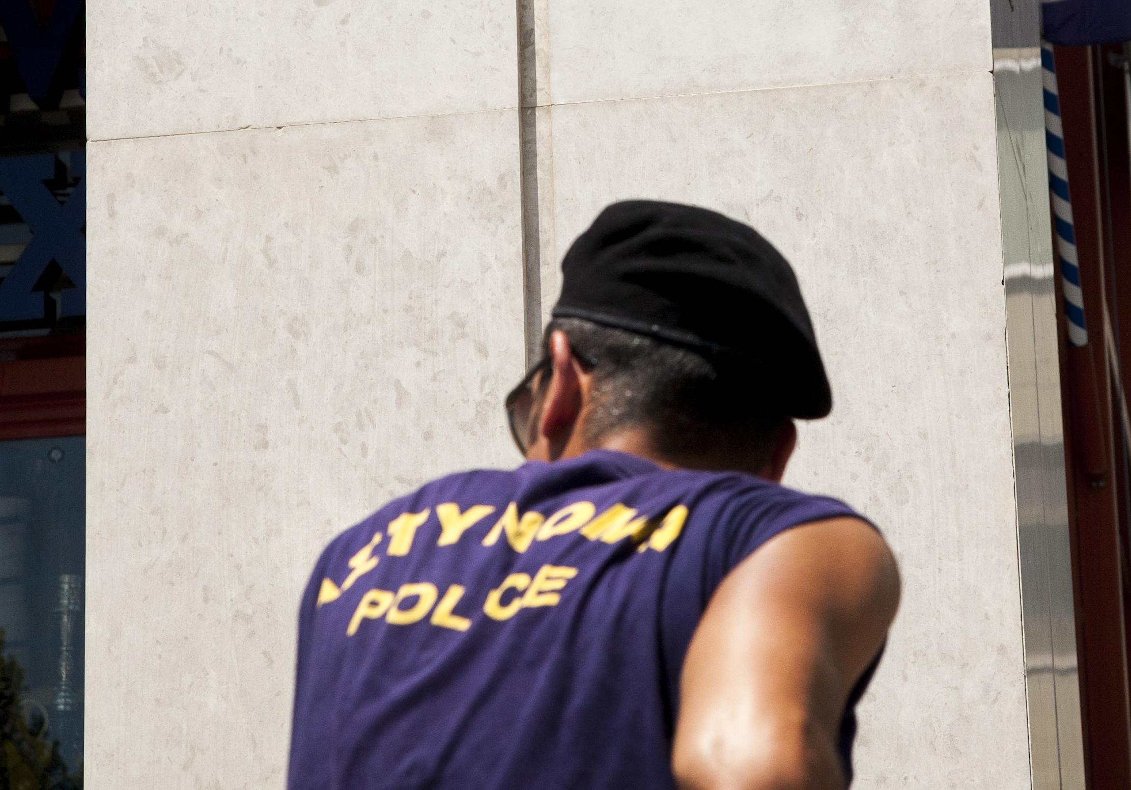 Συνελήφθη δημόσια υπάλληλος για παθητική δωροδοκία και απόπειρα εκβίασης