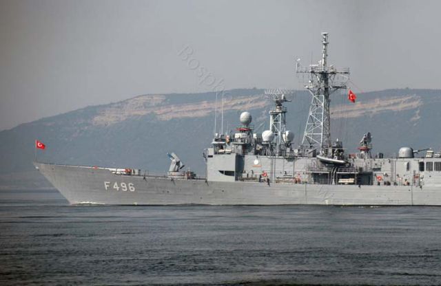 «Κρουαζιέρα» στις Κυκλάδες έκανε τουρκική φρεγάτα