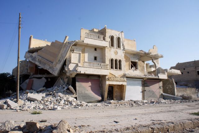 Στρατιωτικές ενισχύσεις στο Χαλέπι, συνεχίζονται για πέμπτη ημέρα οι συγκρούσεις