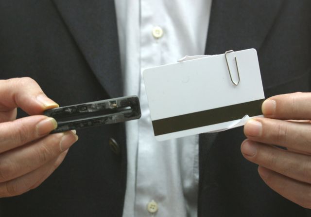 Καθησυχαστικά στοιχεία της ΕΚΤ για απάτες με πιστωτικές κάρτες