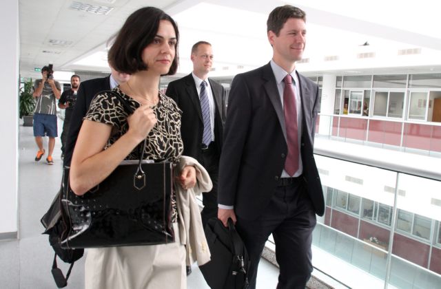 Ολοκληρώνει σήμερα τις επαφές της η τρόικα στην Κύπρο