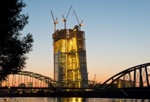 Aναβίωση του προγράμματος αγοράς ομολόγων της ΕΚΤ περιμένουν οι traders