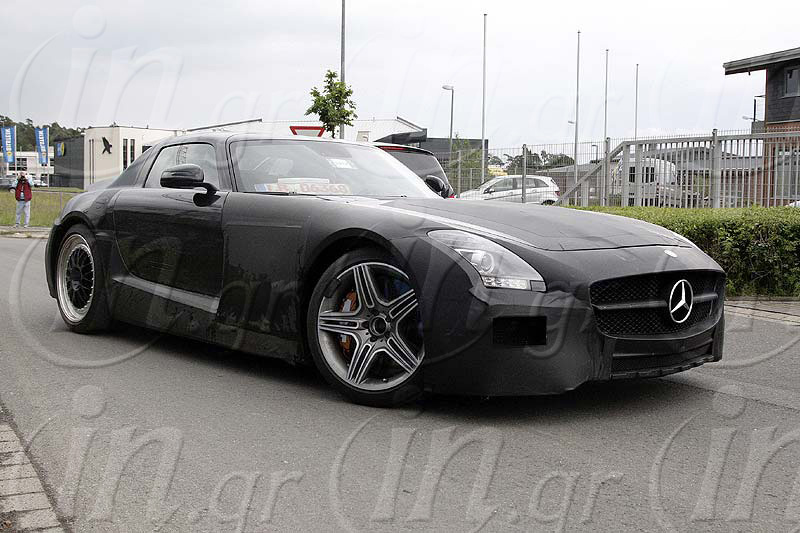 Mercedes-Benz SLS AMG Black Series: Σκοτεινός Ιππότης