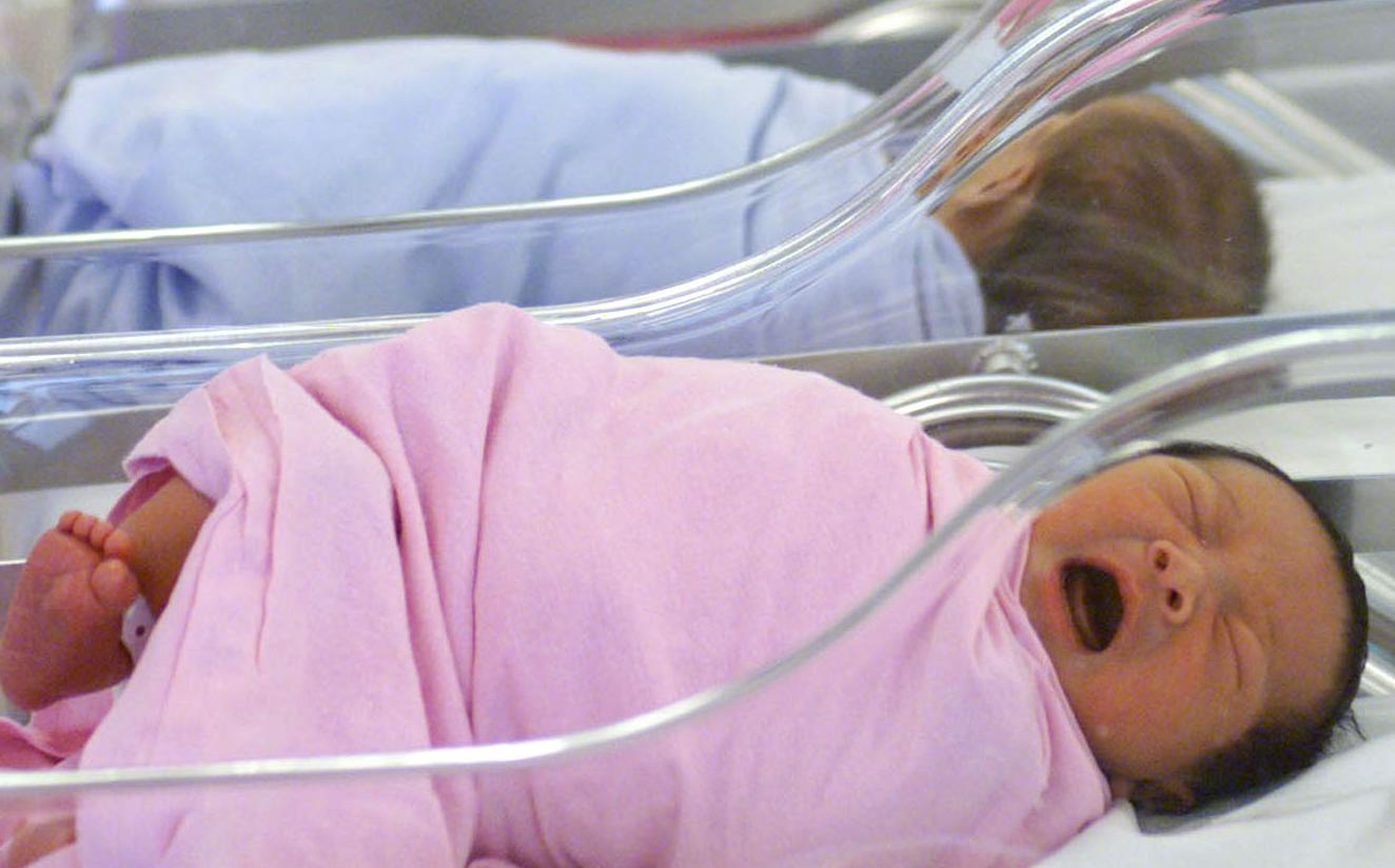 Μία στις δέκα καισαρικές μολύνονται στην περιοχή της τομής, σύμφωνα με βρετανική έρευνα