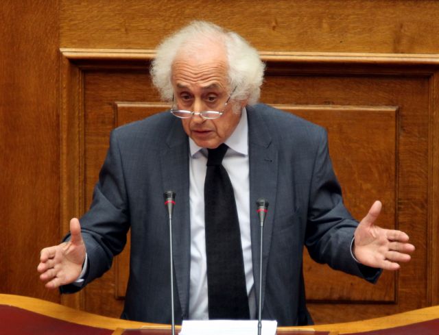 Τροποποιείται η διάταξη για την ανάρτηση φωτογραφιών οροθετικών γυναικών