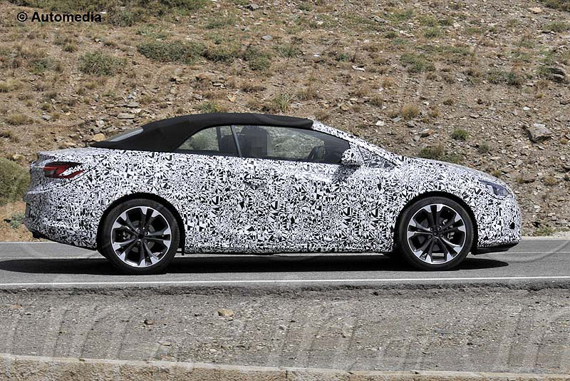 Opel Astra Cabrio 2013: Μέταλλα ερμητικά κλειστά