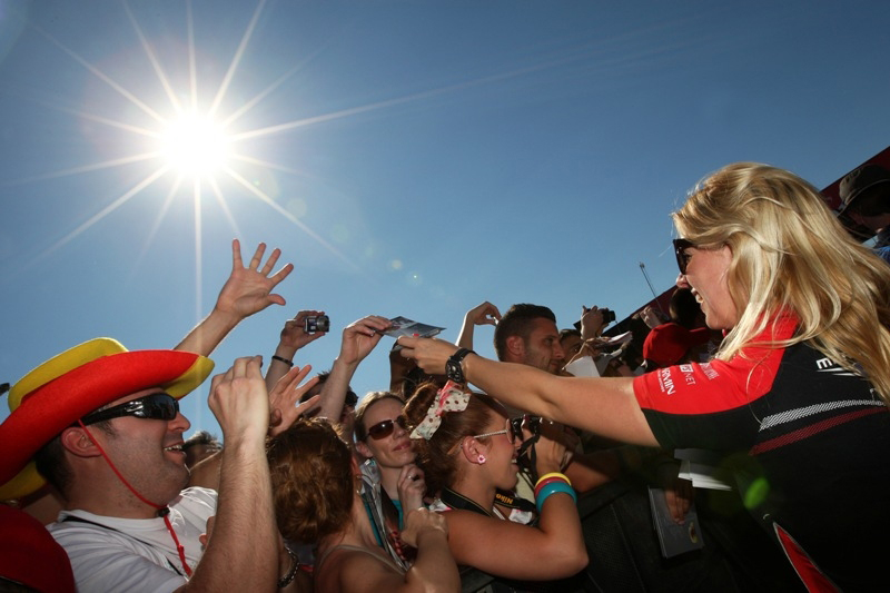 Σε ειδική κλινική της Ισπανίας συνεχίζει τη θεραπεία της η Maria de Villota