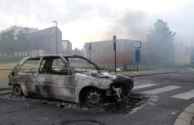Tέσσερα άτομα συνέλαβε η γαλλική Αστυνομία σε σχέση με τις ταραχές στη Αμιένη