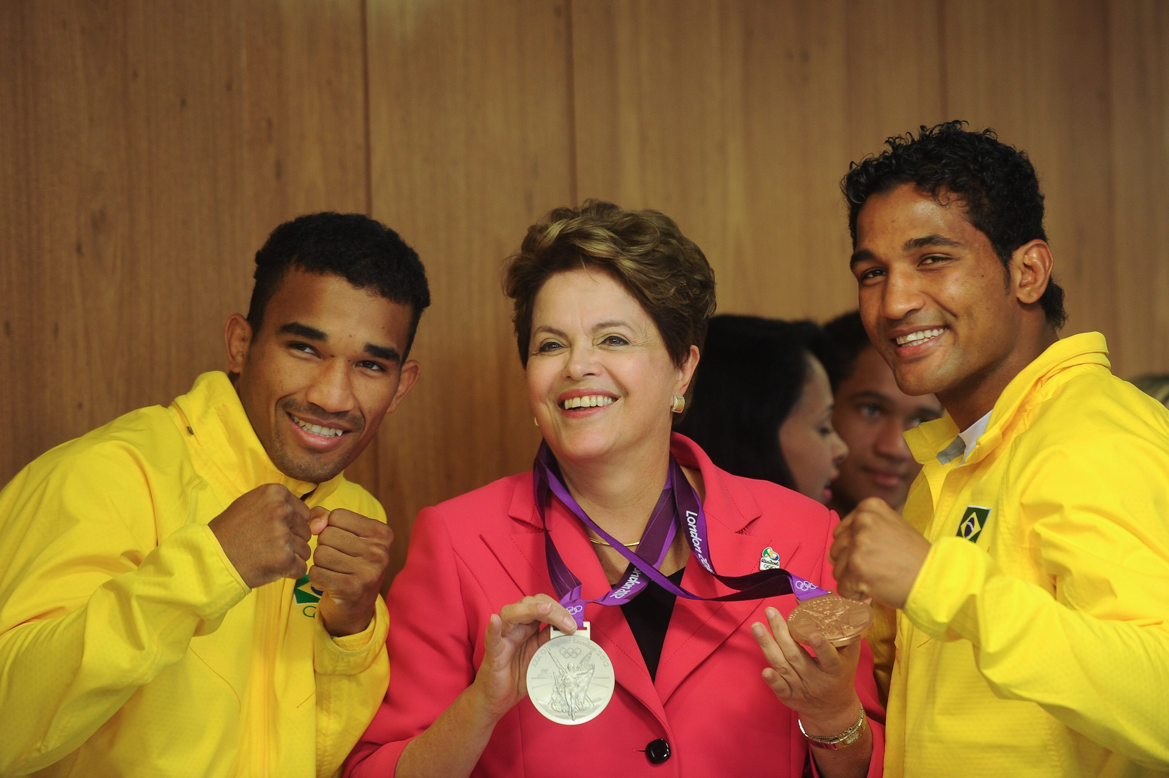 Σχέδιο-μαμούθ 53,5 δισ. ευρώ για την αναζωογόνηση της οικονομίας ανακοίνωσε η Βραζιλία