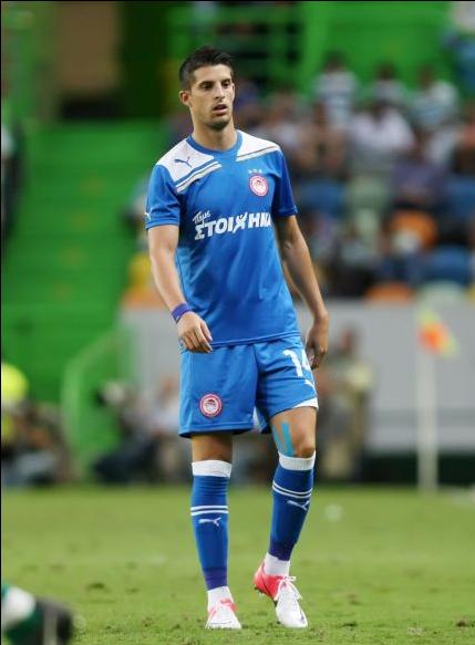 Στην Έβερτον ο Μιραλάς σύμφωνα με τους Άγγλους