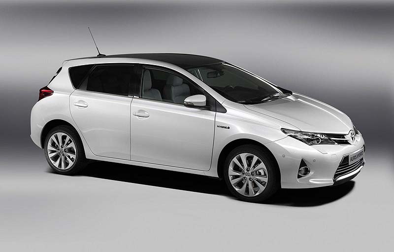 Toyota Auris 2013: Η αποκάλυψη του καλοκαιριού