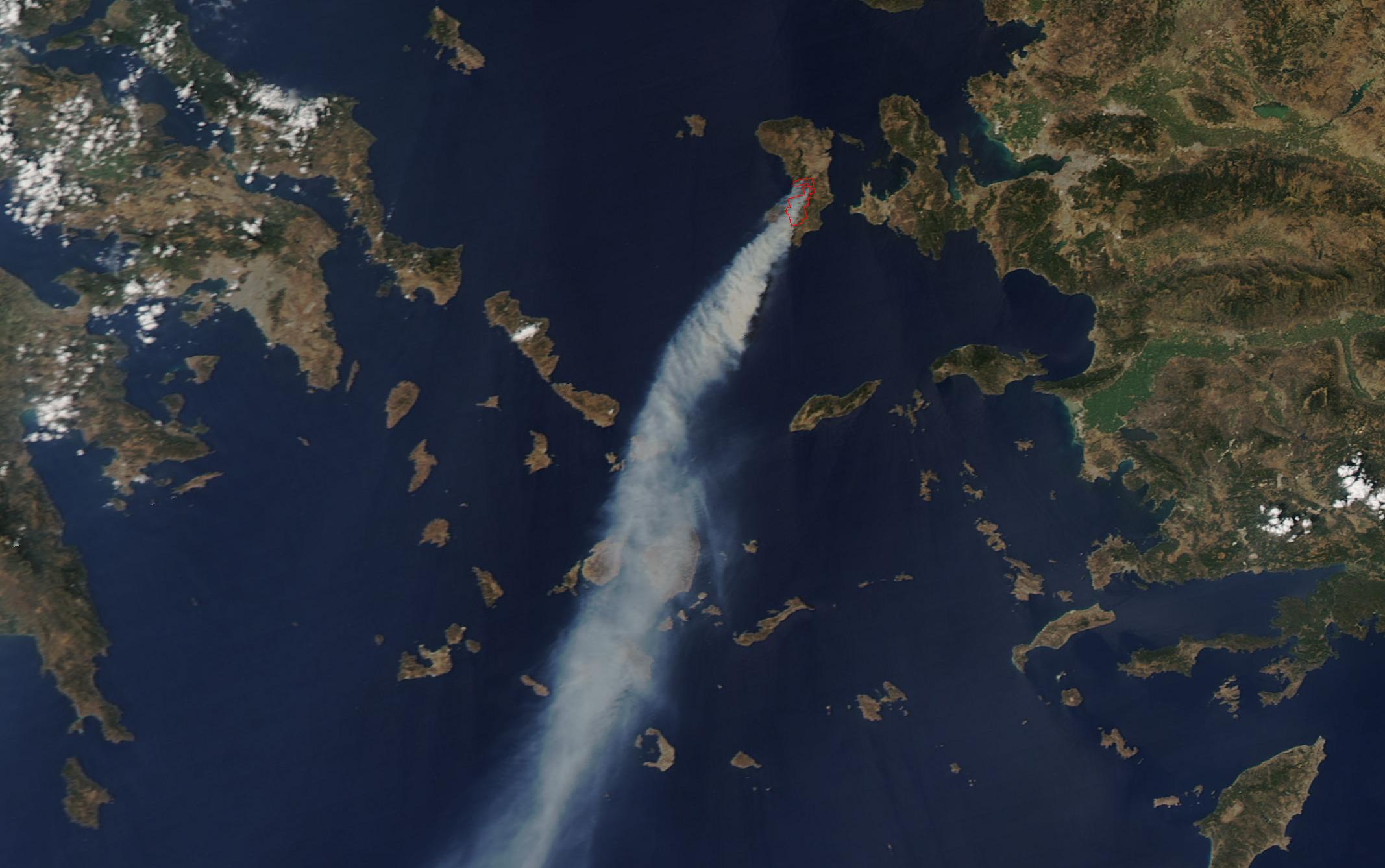 Τεράστια η καταστροφή στη Χίο από τη φωτιά που μαίνεται για τρίτη μέρα