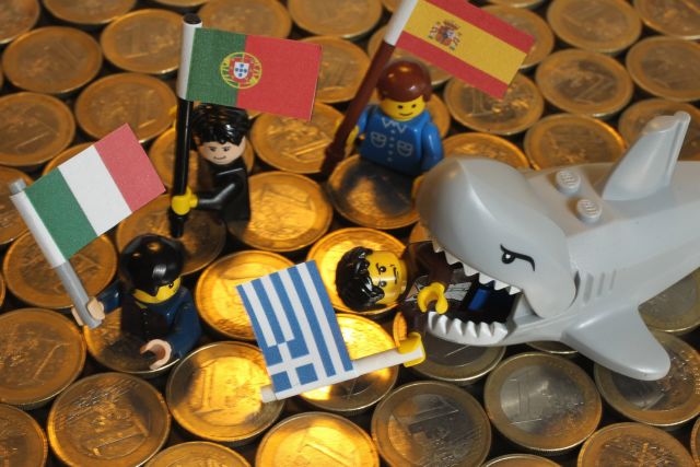 Μετά την έκθεση της τρόικας οι αποφάσεις για το πρόγραμμα τονίζει η Κομισιόν