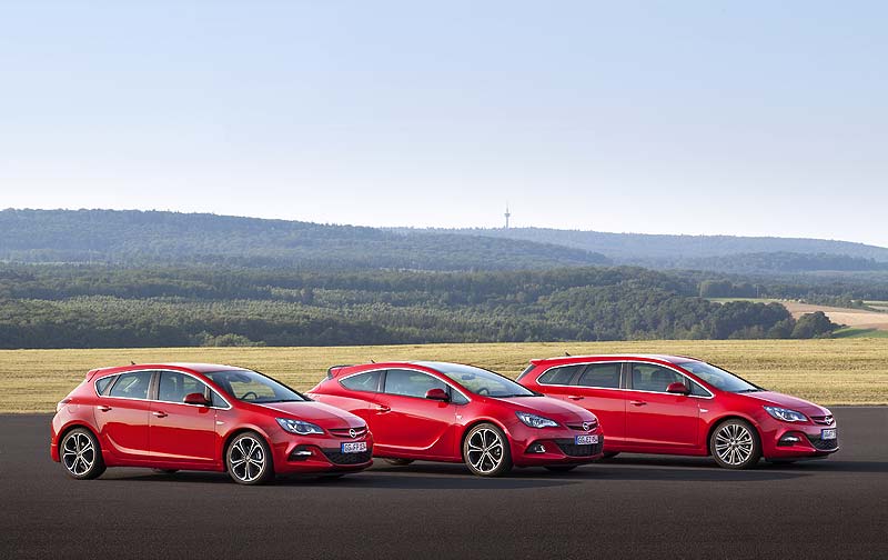 Opel Astra 2.0 ΒiTurbo CDTI: Επίδειξη ισχύος