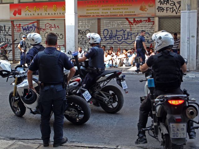 Επεισοδιακός ο «Ξένιος Ζευς» στην Κόρινθο για την απομάκρυνση παράνομων μεταναστών