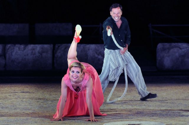 Περιοδεία στην Αττική για τις «Εκκλησιάζουσες»