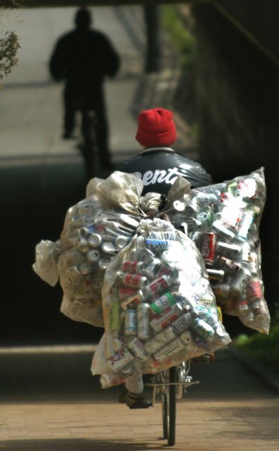 Ειδικό φόρο στα αναψυκτικά ετοιμάζεται να επιβάλλει η κυβέρνηση Μόντι